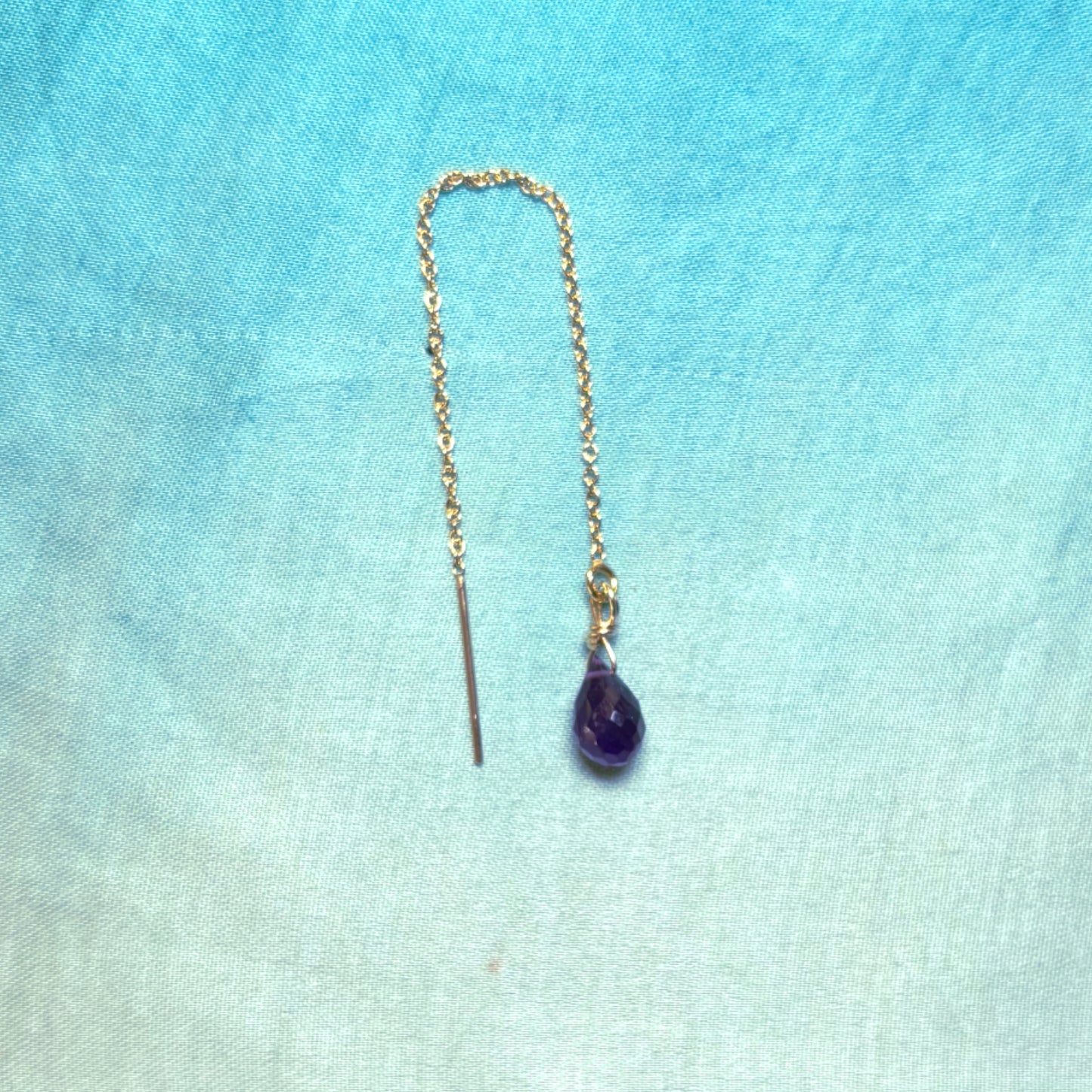 Boucle d'oreille en Laiton Goldfiled Longue chaine Amethyste Violette