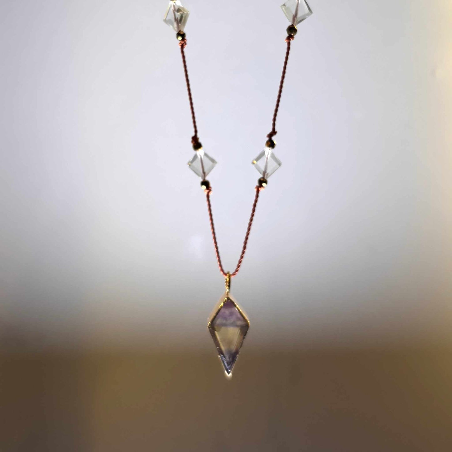 Collier long Losange en Améthystes vertes
