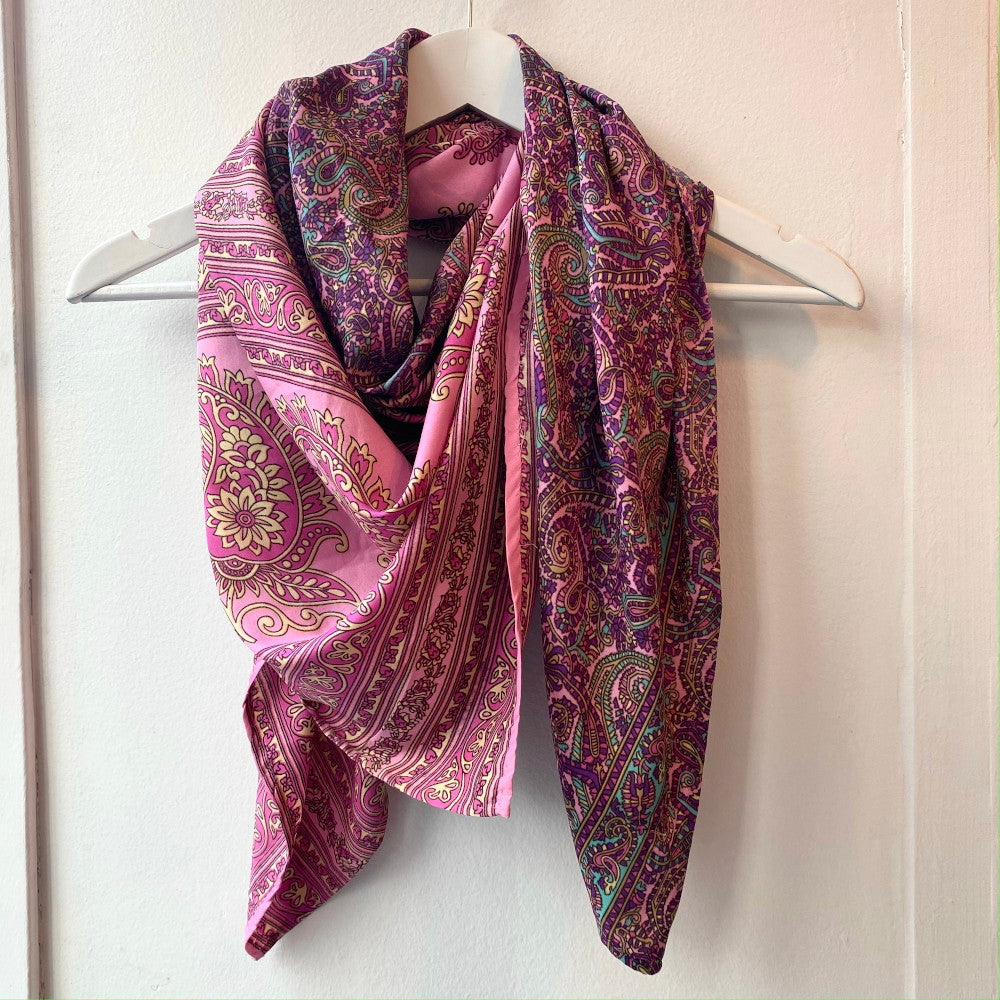 Grand Foulard