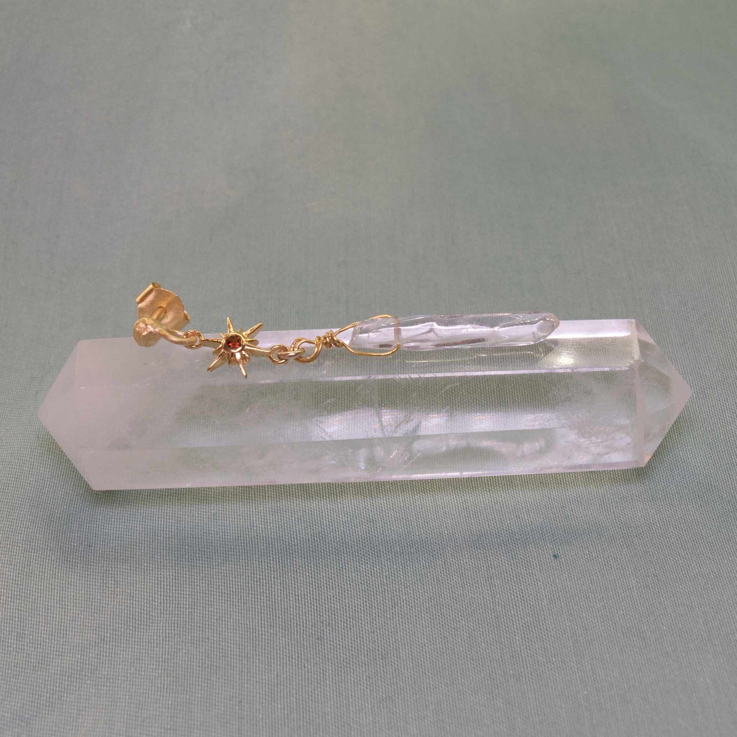 Boucle d'oreille SUN Connexion Brute Grenat