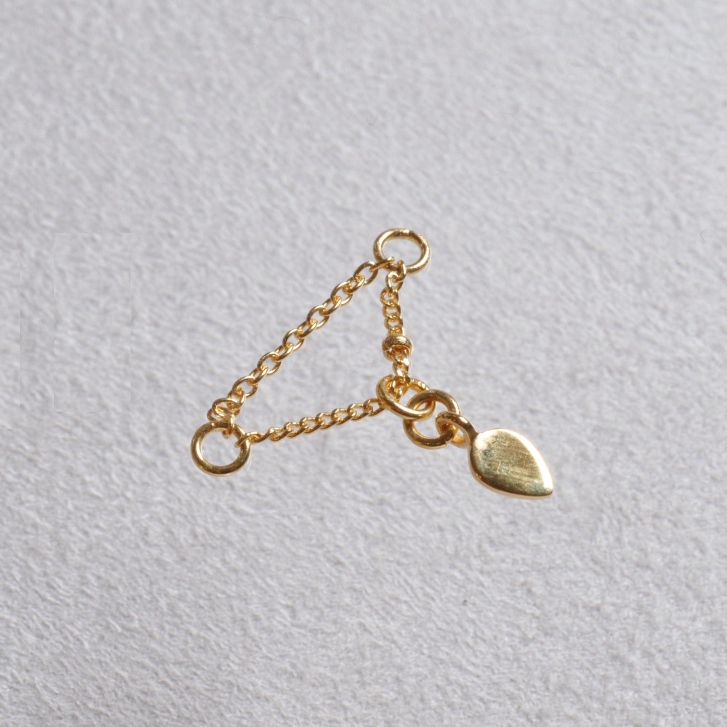 Chaine d'Oreille double dorée avec Pampille