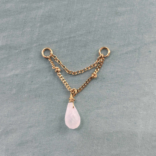 Chaine d'oreille double moyenne avec une goutte en Quartz rose