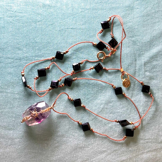 Collier long Losange en Spinelle noire et FLUORITE BRUTE