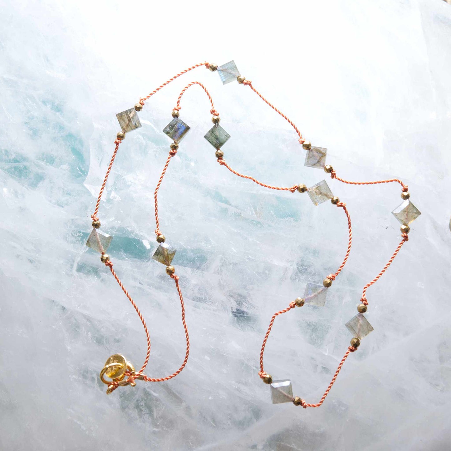 Collier Nylon et Losanges de Labradorites