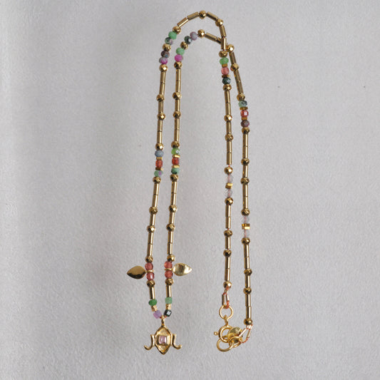 Collier TALISMAN Multi pierres Court