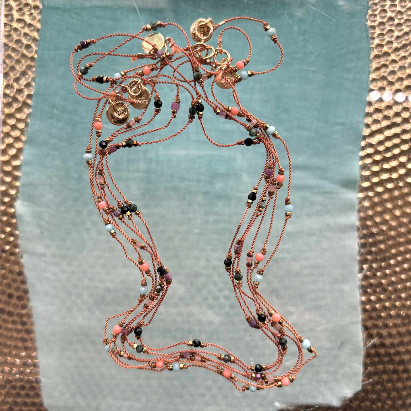 Collier fin en Nylon et petites pierres SPINELLE